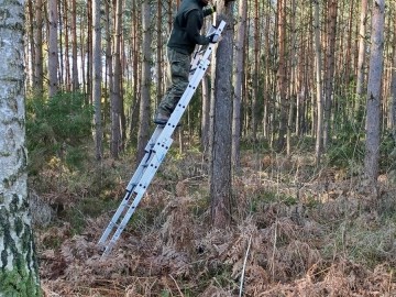 Przegląd i czyszczenie budek dla ptaków w Sieradzkich Parkach Krajobrazowych, 